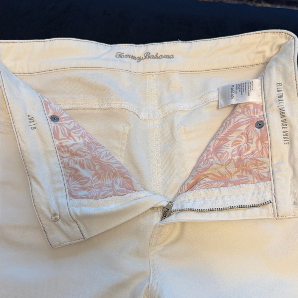 Tommy Bahama Women's Off-White Ankle Jeans
